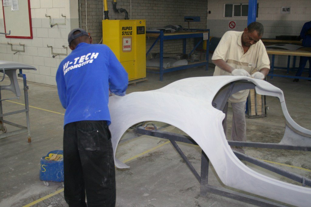 mon_hitech_fiberglass_finalsanding_shelby2.jpg