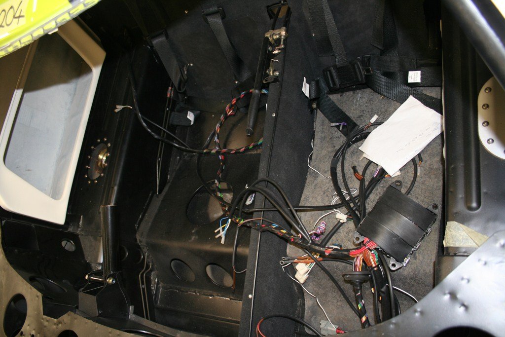 mon_hitech_finalassbly_gt40rmk1_wiring.jpg