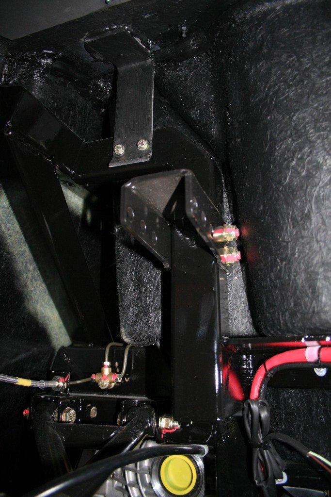 mon_hitech_finalassbly_mk3rearshockmount2.jpg