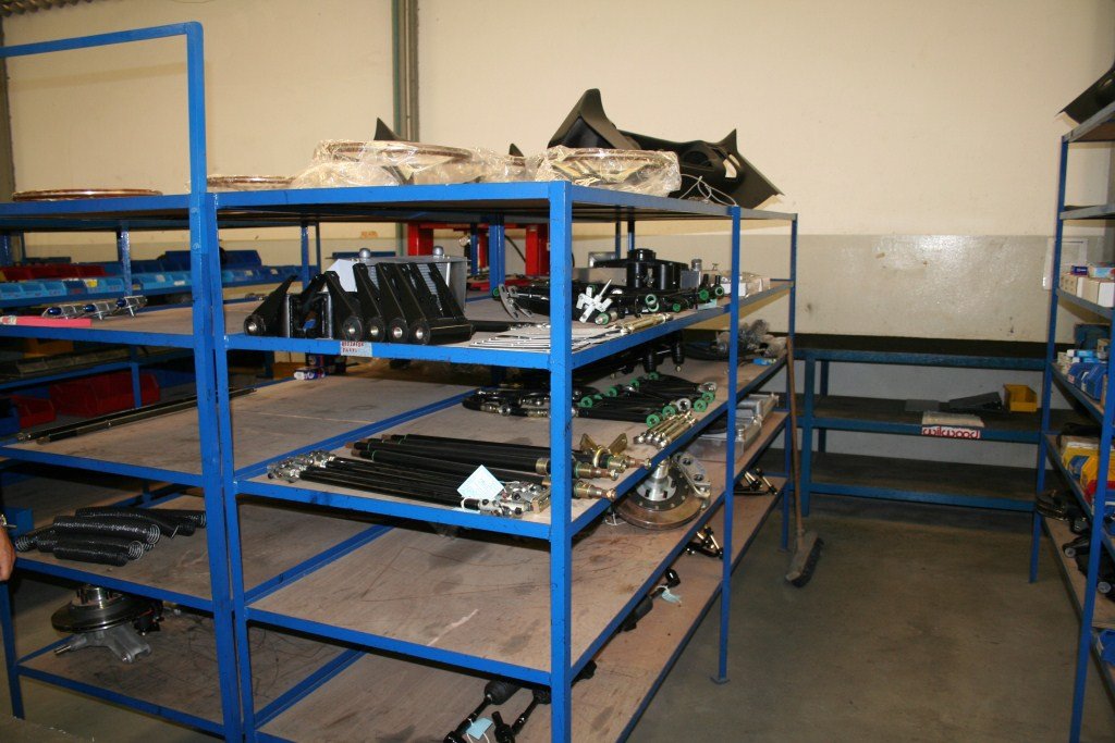 mon_hitech_partsrooms4.jpg
