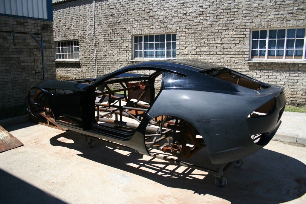 mon_hitech_skunkwerx_perana_experimentalprototype5.jpg